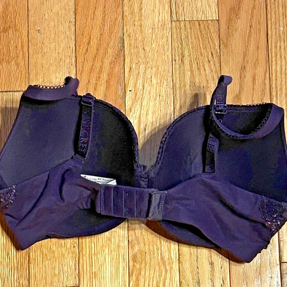 Victoria's Secret‎ Body by Victoria Perfect Shape Purple Bra Size 34DD - Picture 2 of 2